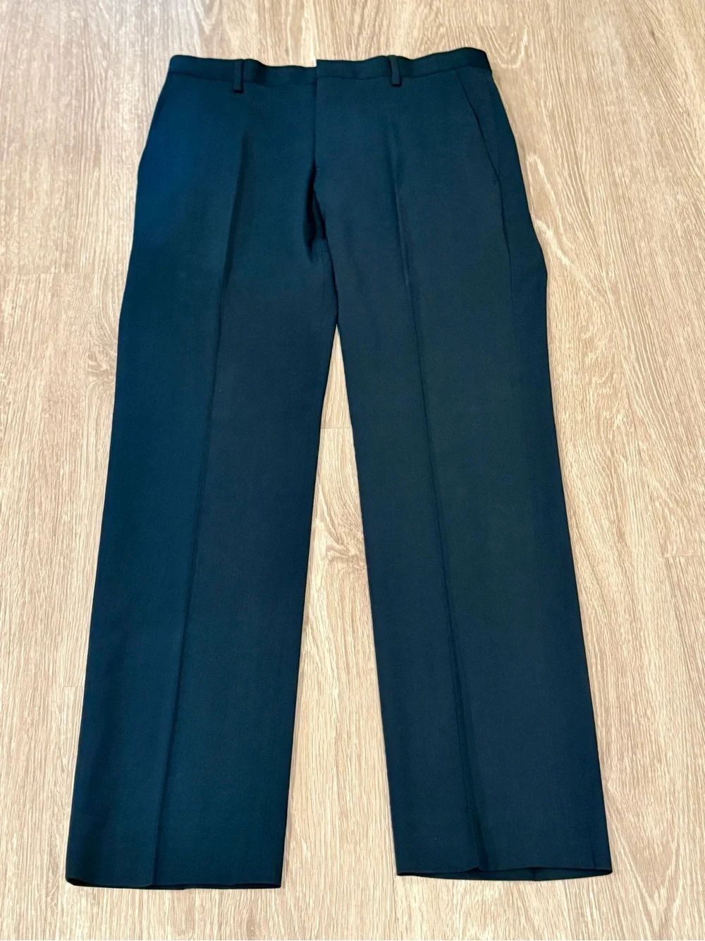 Banana Republic Tailored Fit Dress Pants in Navy with Italian design